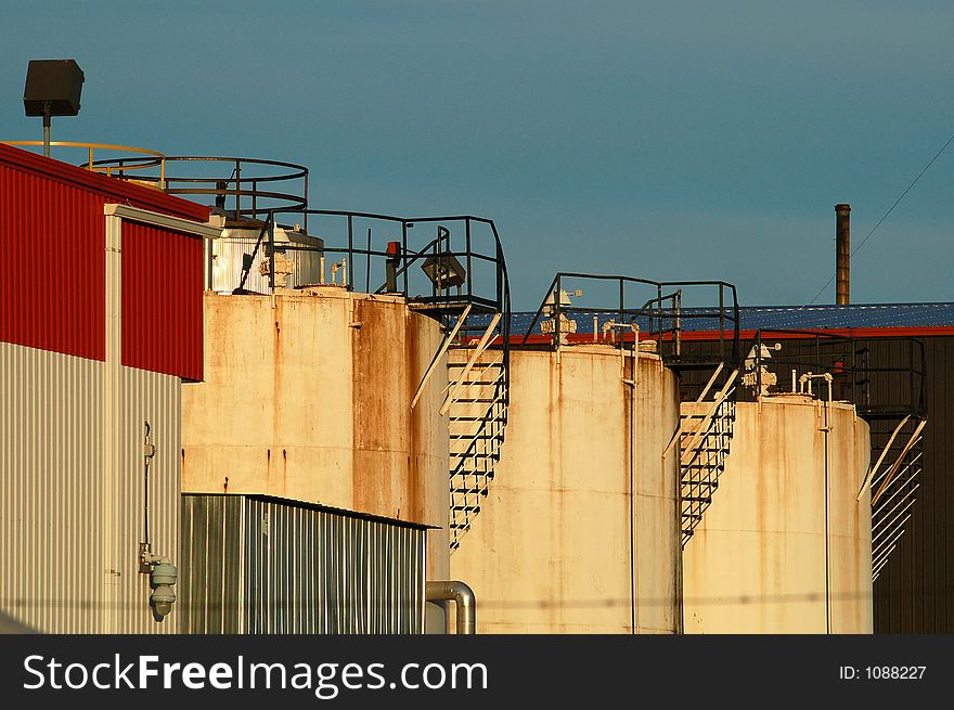 Oil tanks in Montreal 7