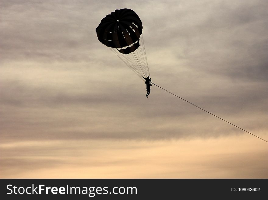 Parachute, Sky, Parasailing, Parachuting