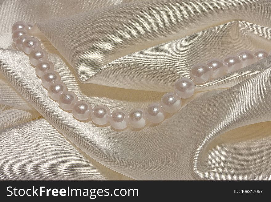 Pearl, Jewellery, Fashion Accessory, Material