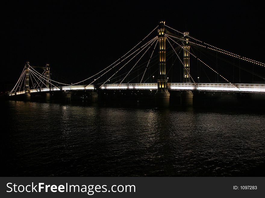 The Albert Bridge at night