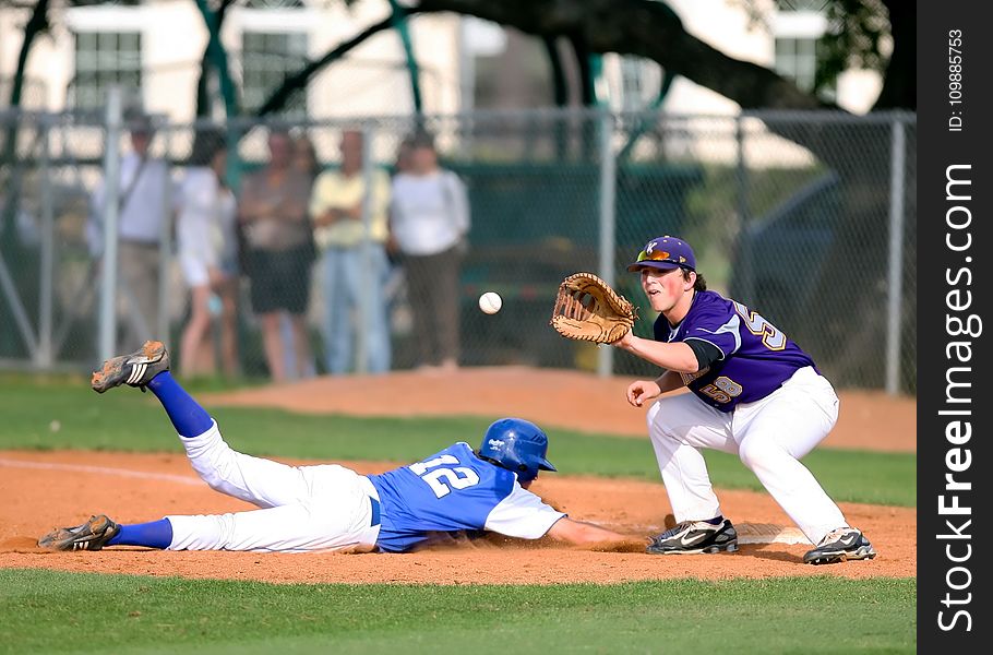 Two Man Playing Baseball during Daytime