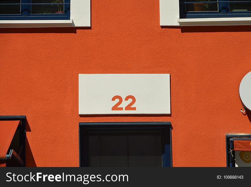 22, Apartment, Architecture