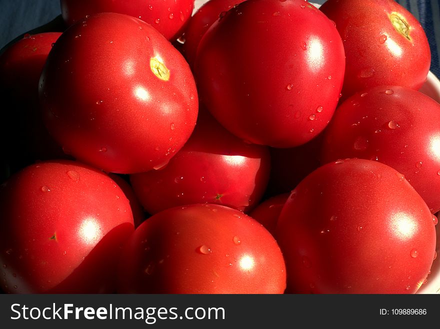 Full Frame Shot Of Red Tomatoes