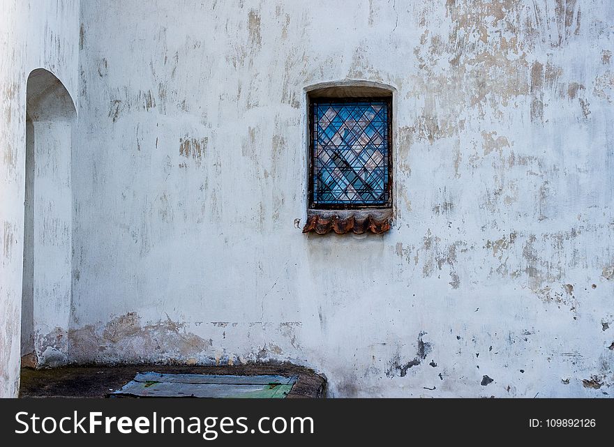 Exterior, House, Wall