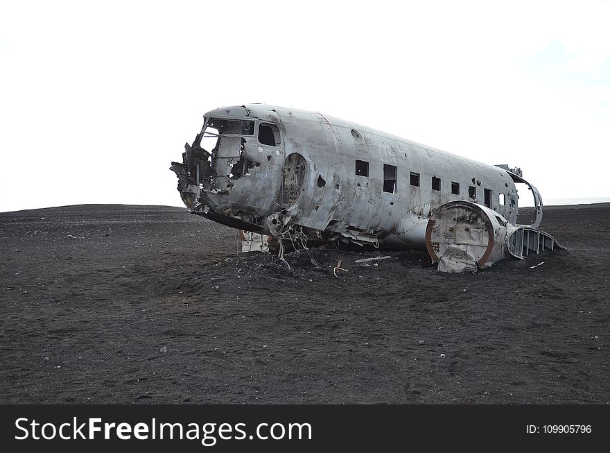 Abandoned, Accident, Aeroplane