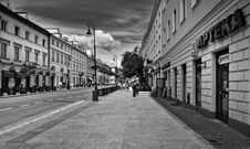 Free Greyscale Photo Of Road With Buildings Royalty Free Stock Images - 109919389