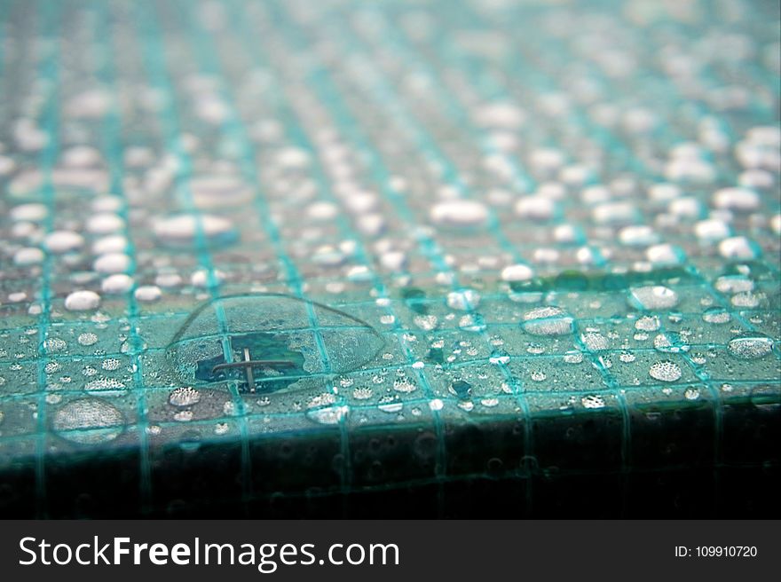 Green Tiles With Waterdrops