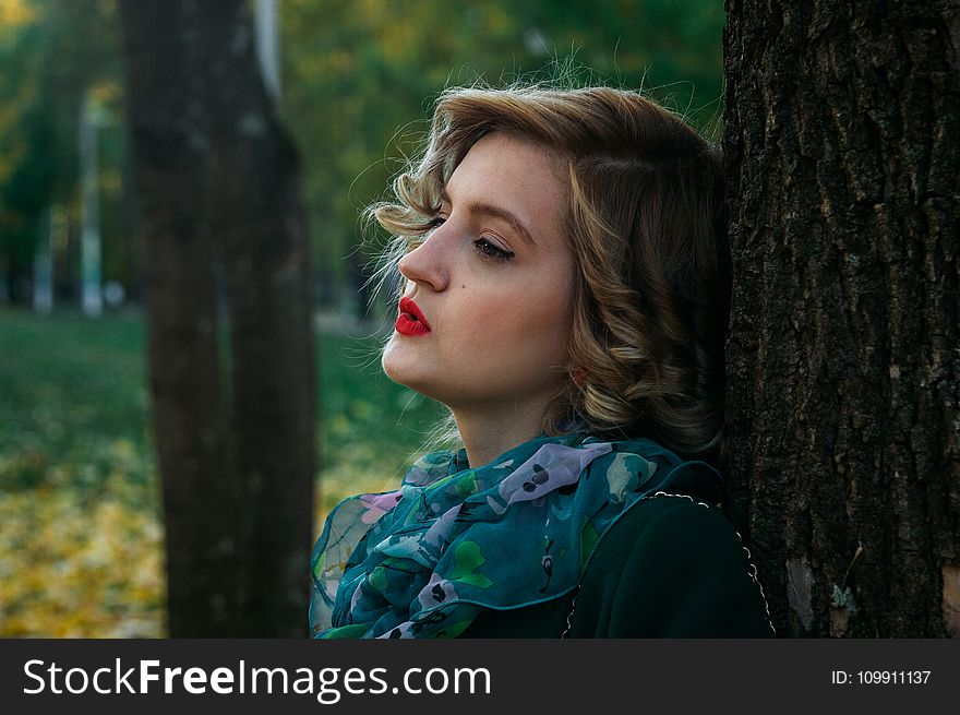 Shallow Focus Photography Of Woman