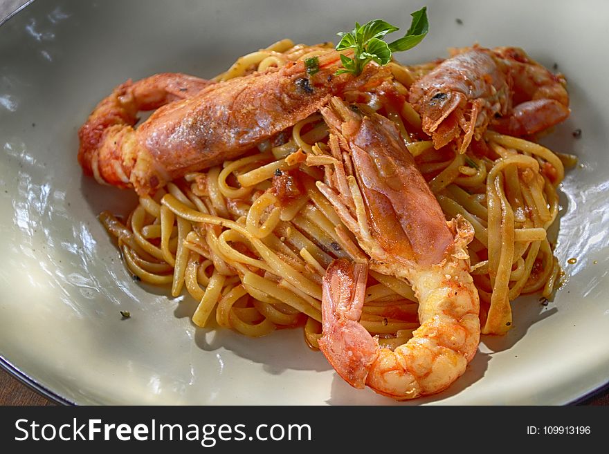 Cooked Shrimp With Noodles