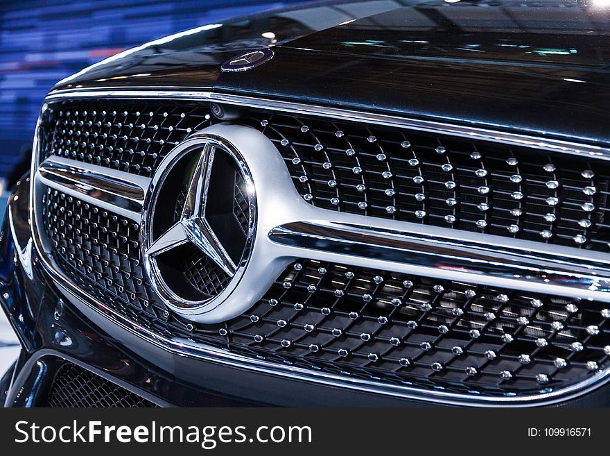 Photo of Mercedes-benz Grille