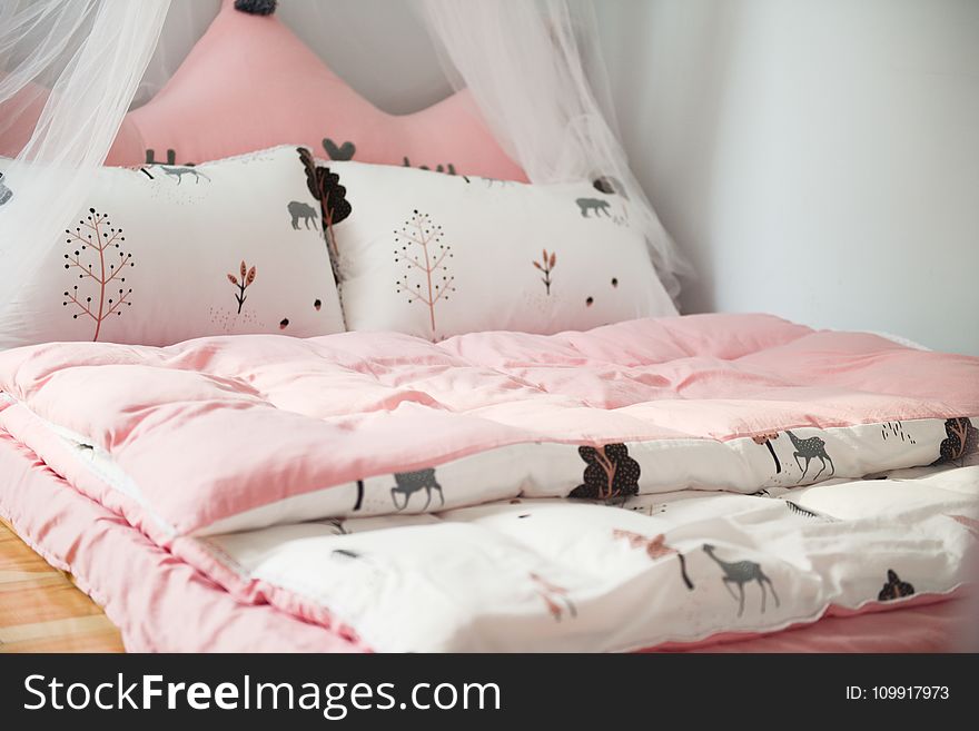 Photo of Printed Bed Linen