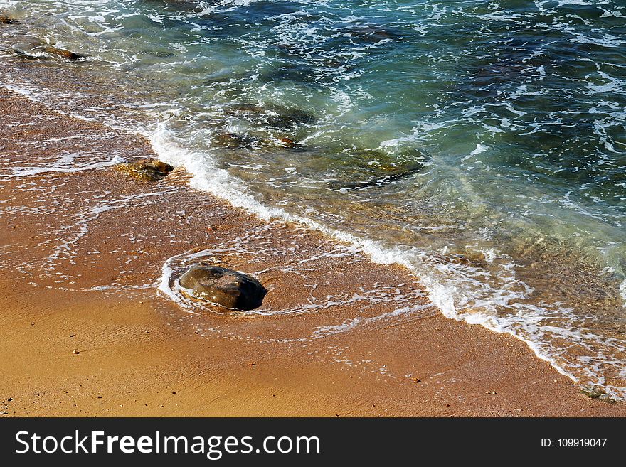 Time Lapse Photo of Sea Wave