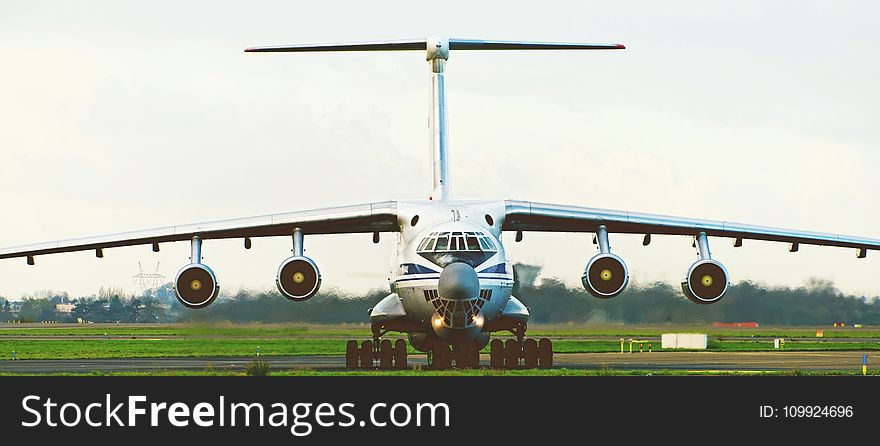 Close-up Photography of an Airplane