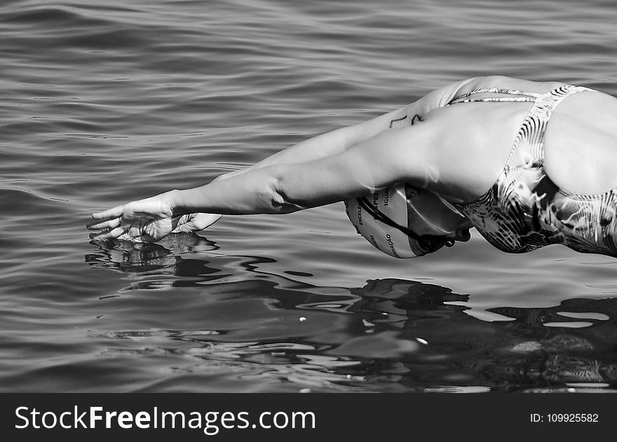 Female Swimmer Photo