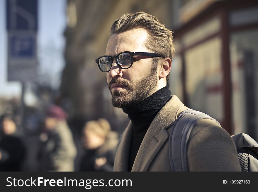 Man Wearing Eyeglasses