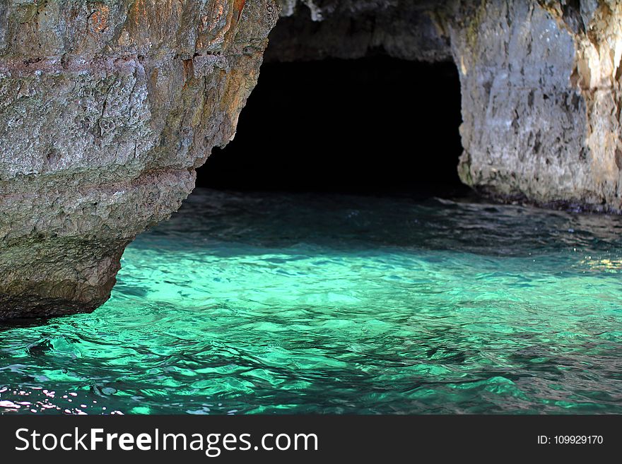 Cave, Daylight, Green