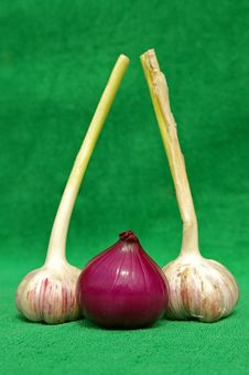 Garlic An Red Onion Royalty Free Stock Photos Garlic An Red Onion Royalty Free Stock Photos
