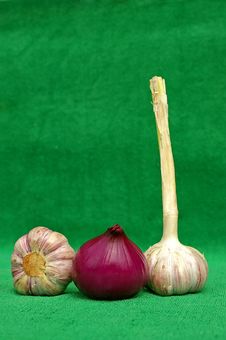 Garlic An Red Onion Royalty Free Stock Images Garlic An Red Onion Royalty Free Stock Images