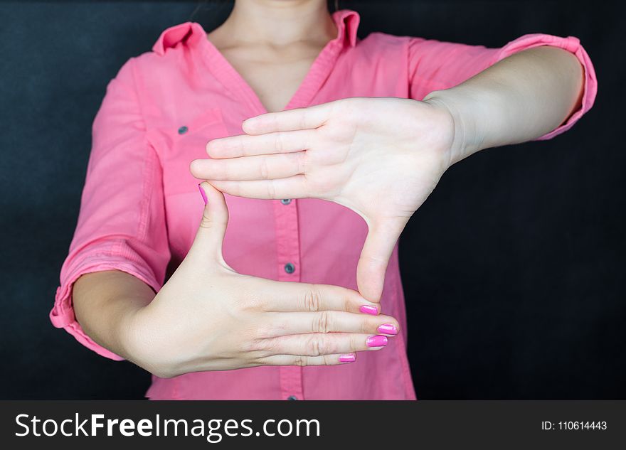 Pink, Shoulder, Hand, Finger