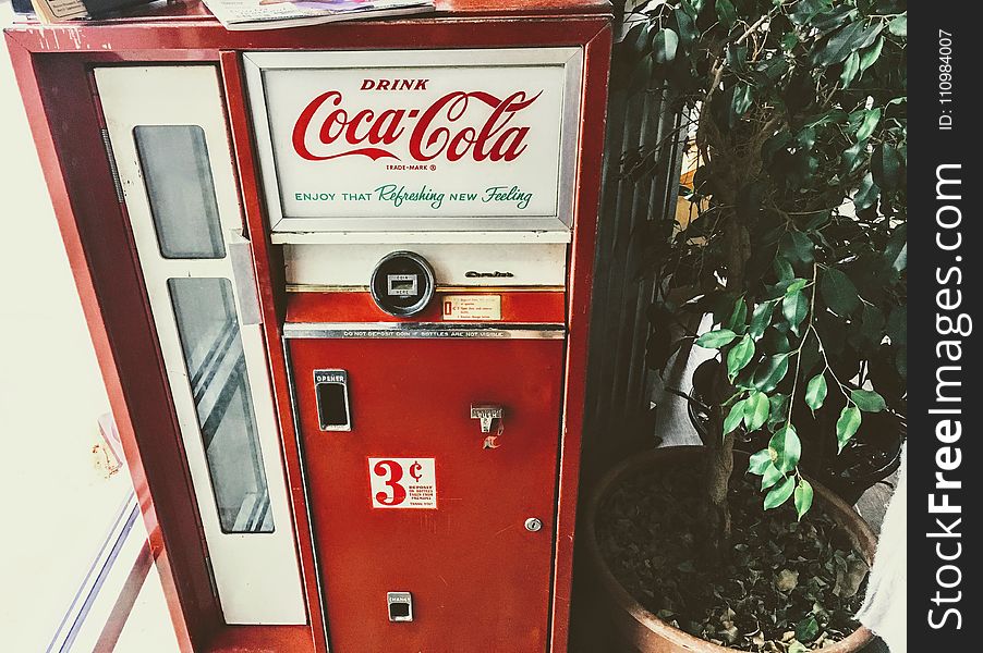 Red and White Coca-cola Vending Machine