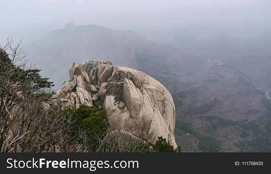 The beautiful view from the high mountains peak Ulsanbawi in Seoraksan National Park. South Korea