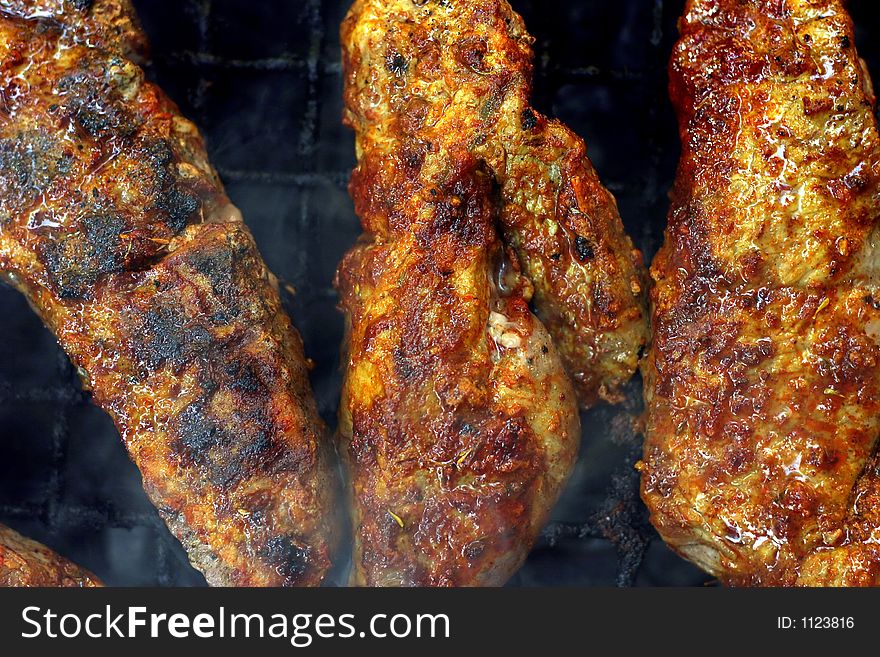 Juicy pieces of grilled meat (3)