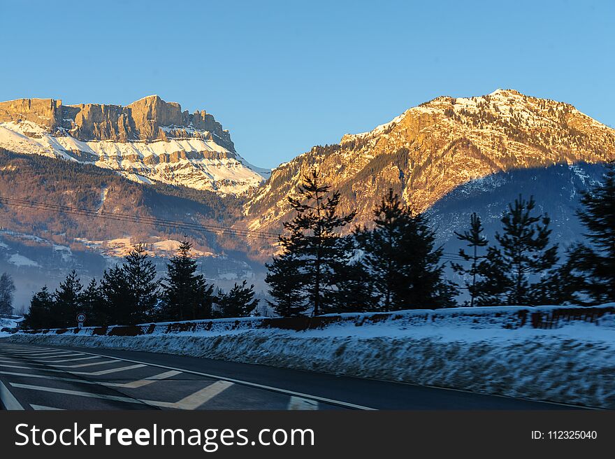 Alpen Glow near Chamonix de Mont Blanc