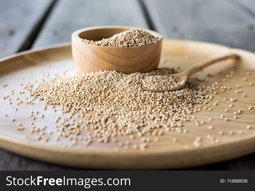 White quinoa seed, organic food for healthy eating.