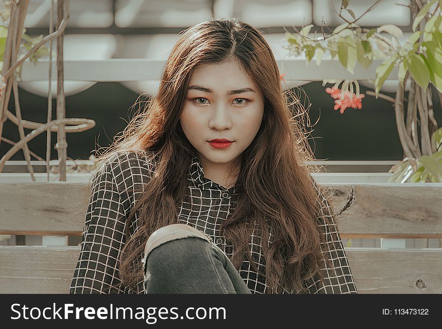 Woman Wearing Black And White Long-sleeved Shirt