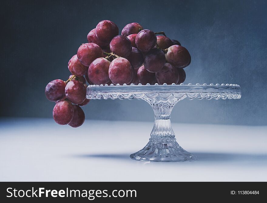 Grapes with dark contrast