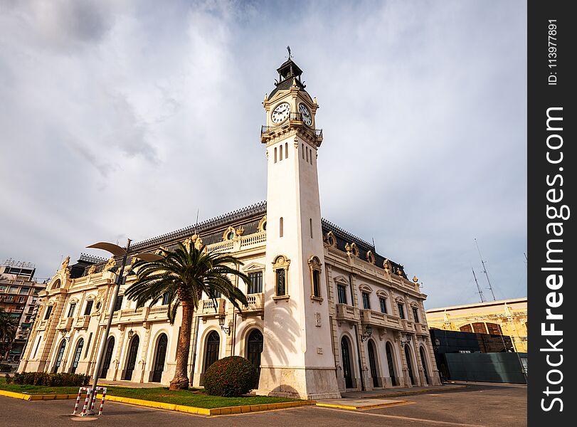 Edificio del Reloj building in Valencia ca. 1916, currently hosting the headquarters of the Port Authority in Valenciaâ€™s Marina. Edificio del Reloj building in Valencia ca. 1916, currently hosting the headquarters of the Port Authority in Valenciaâ€™s Marina.