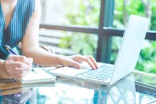 Business Woman Hand Is Writing On A Notepad With A Pen And Using Royalty Free Stock Photos Business Woman Hand Is Writing On A Notepad With A Pen And Using Royalty Free Stock Photos