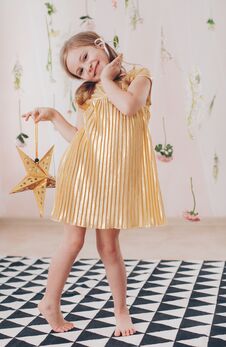 Beautiful Happy Girl Photographed In Studio Royalty Free Stock Photos