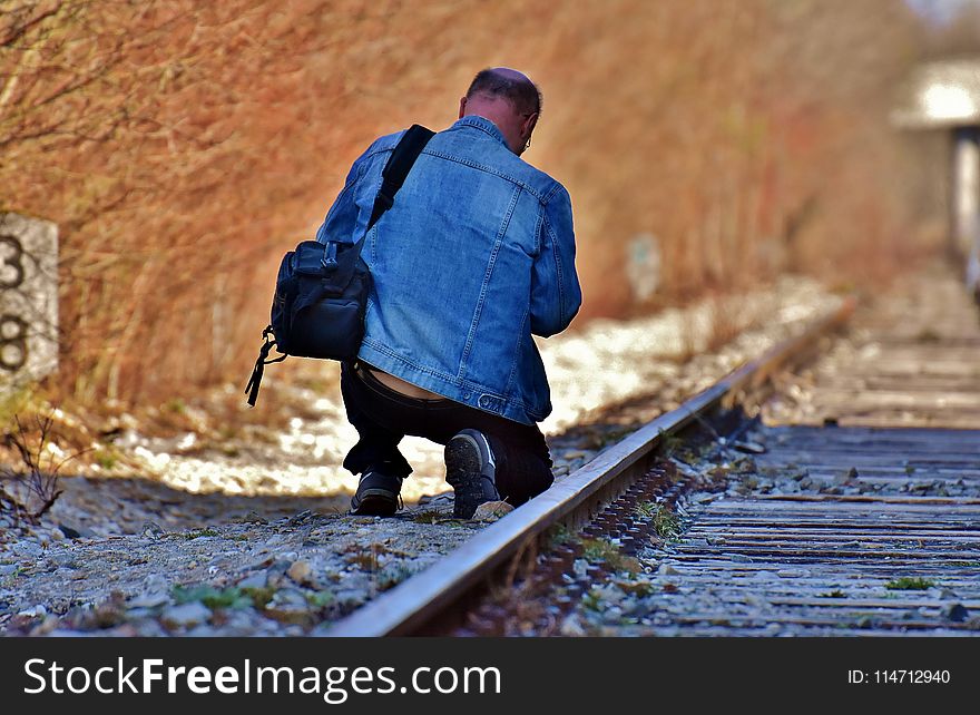 Track, Male, Winter, Water