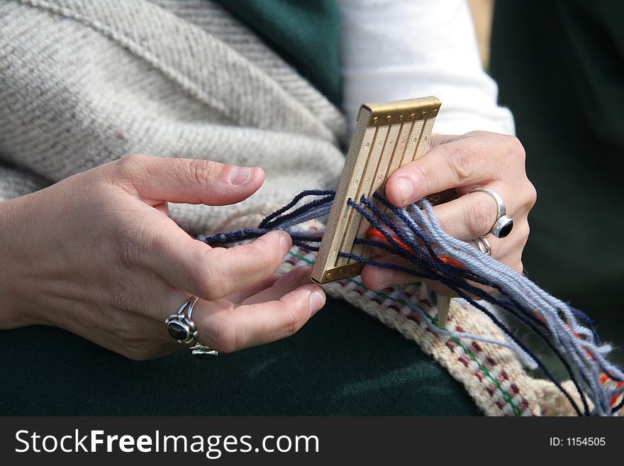 Roman Lady Knitting