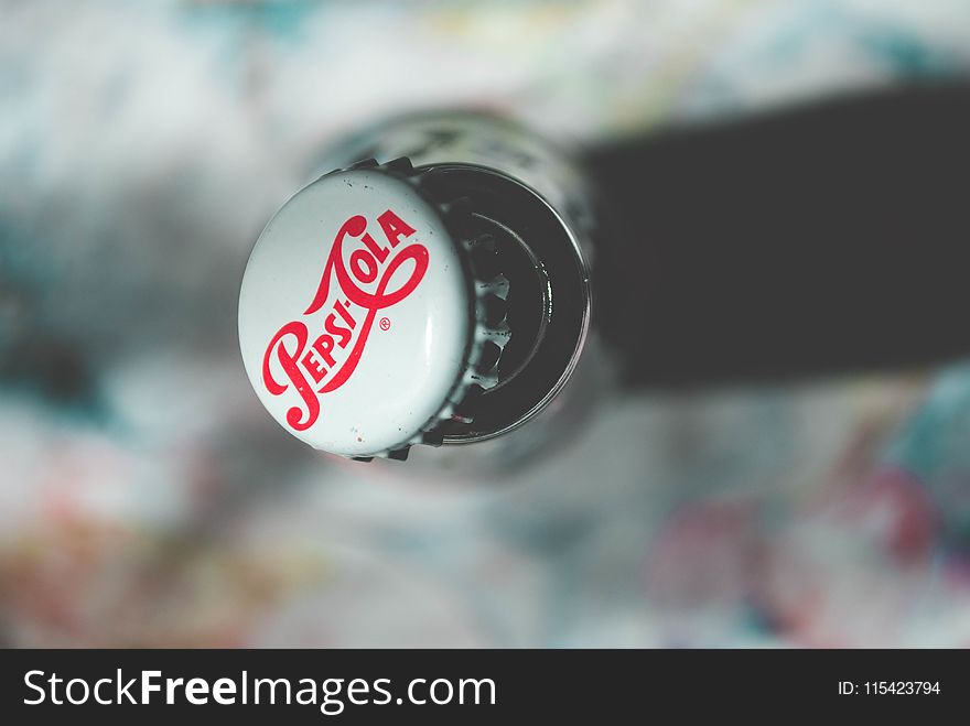 Shallow Focus Photography of Pepsi-cola Bottle Cap