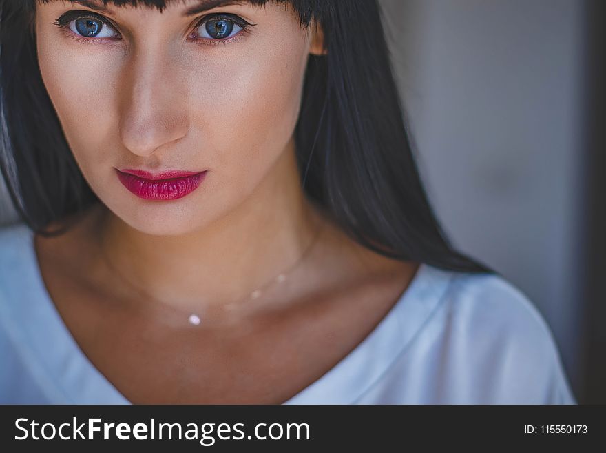 Close-Up Photography of a Woman