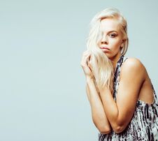 Young Pretty Stylish Hipster Girl Posing Emotional On W Royalty Free Stock Images Young Pretty Stylish Hipster Girl Posing Emotional On W Royalty Free Stock Images