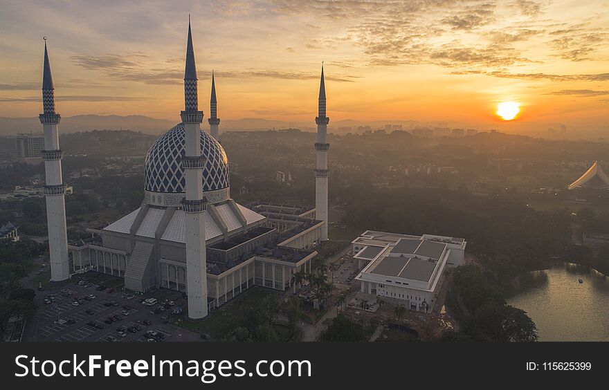 Shah Alam,Malaysia - 20 April 2018 - A sunrise at Blue Mosque, Shah Alam, Malaysia. Blue Mosque or Sultan Salahudin Abdul Aziz Shah Mosque is the state of mosque of Selangor,Malaysia