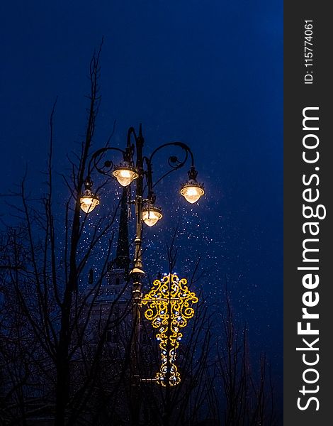 Lighted Lamppost