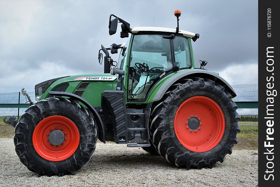 Tractor, Agricultural Machinery, Motor Vehicle, Vehicle