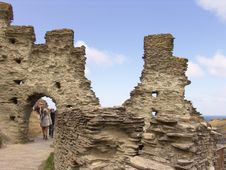 Old Castle Archway And Ruins Royalty Free Stock Images