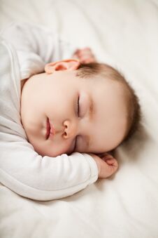 Sleeping Newborn Baby At Home Royalty Free Stock Photos