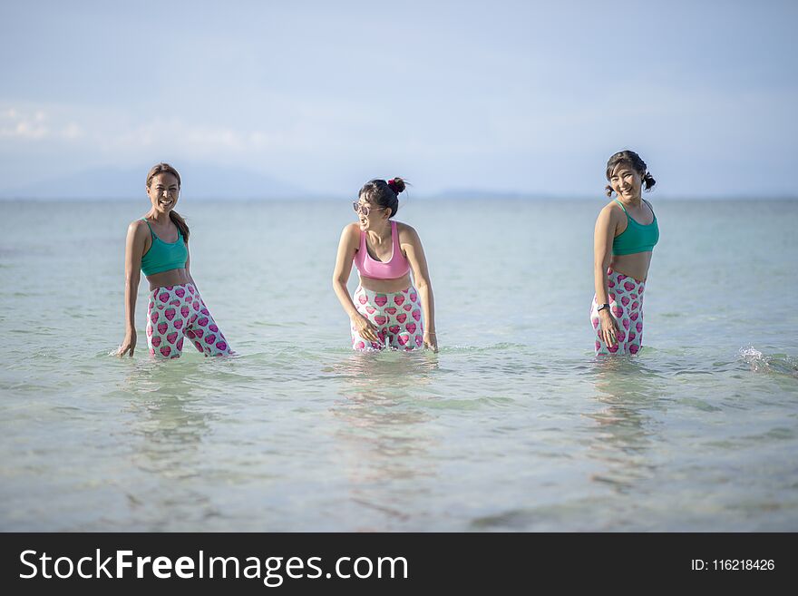 RAYONG THAILAND - MAY2,2018 : Three Asian Woman Wearing Yoga Sui