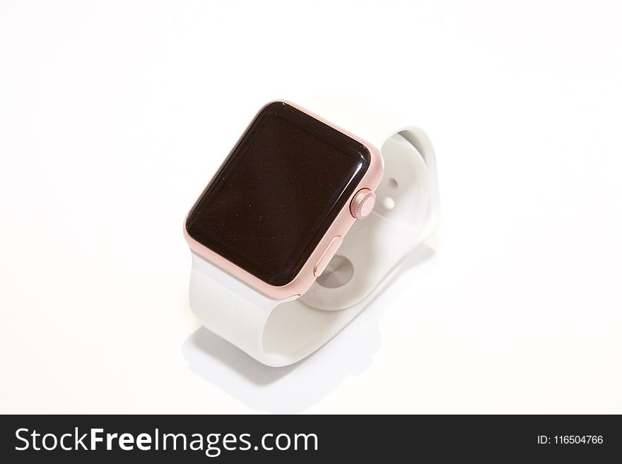 Rose Gold Aluminum Case Apple Watch With White Sports Band