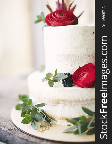 Close-Up Photography of Cake With Flower Decor