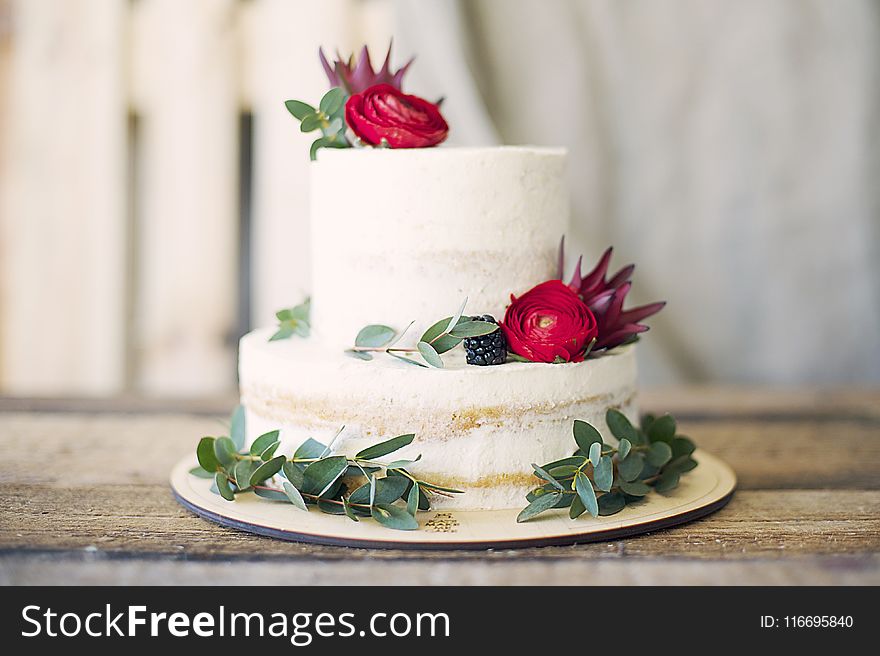 Close-Up Photography of Cake With Flower Decor