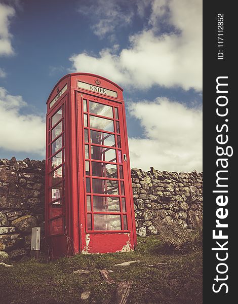 Red Knipe Telephone Booth