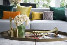 Colorful And Stylish Living Room With Flower Vase Royalty Free Stock Photos