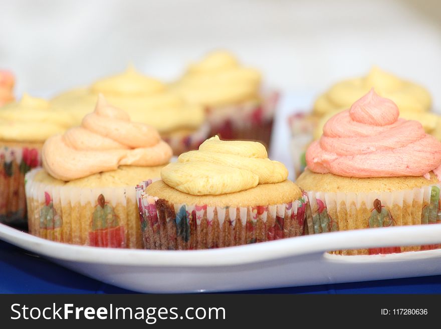 Photography Of Cupcakes On Tray